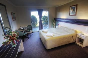 The Vines Motel And Cottages