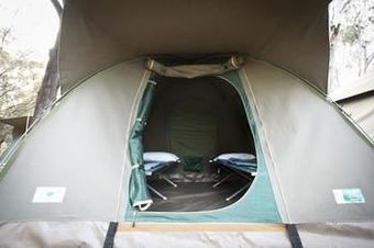 Billabong Camp, Taronga Western Plains Zoo