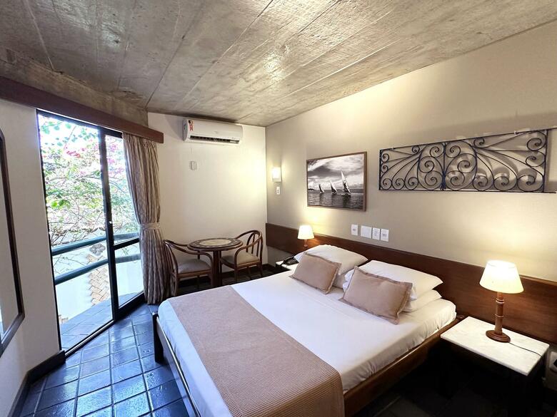 Catharina Paragua�u Hotel