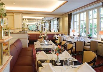 Hotel Courtyard By Marriott Hamburg Airport