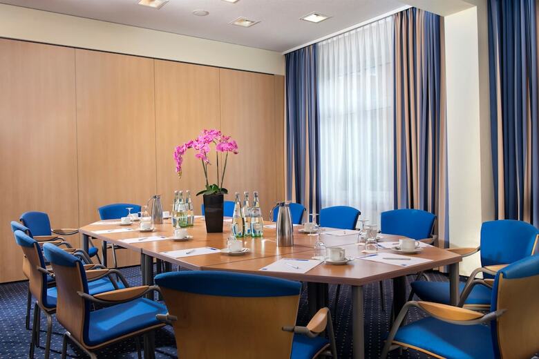Hotel TRYP By Wyndham Luebeck Aquamarin