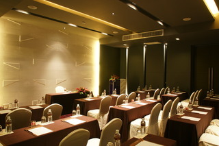 Hotel Z Through By The Zign