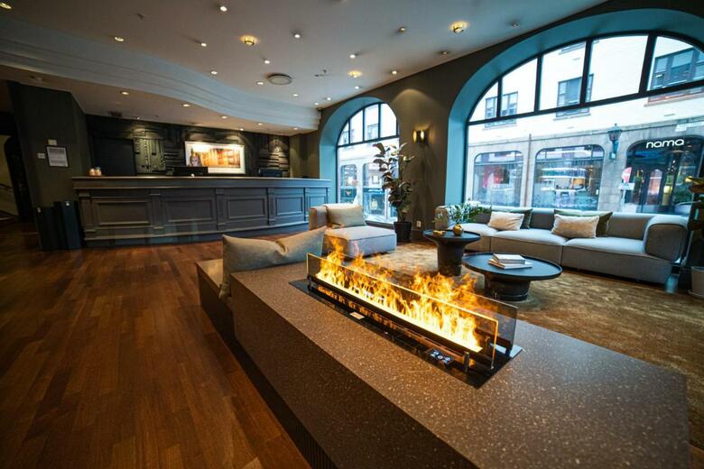 Hotel First Marin
