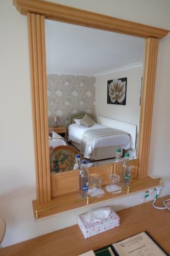 Woodland Manor Hotel