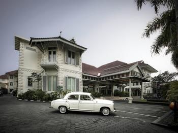 Hotel Phoenix