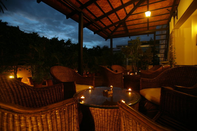Hotel Justa - The Residence Off Mg Road, Bangalore