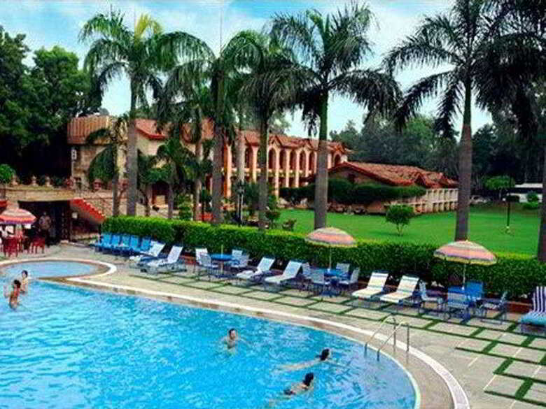 Hotel Ashok Country Resort