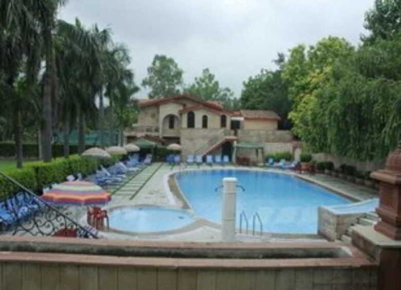 Hotel Ashok Country Resort