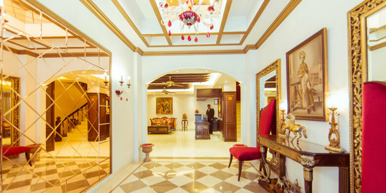 Hotel Clark International