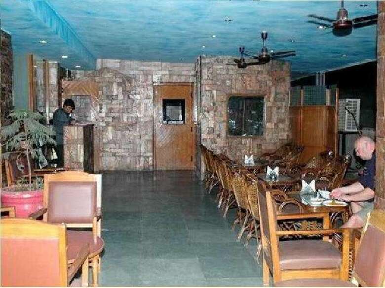 Hotel Rahul Palace