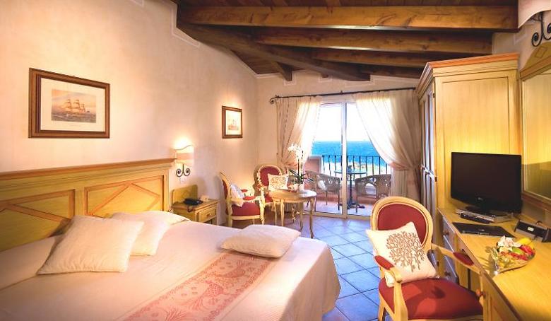 Hotel Colonna Resort
