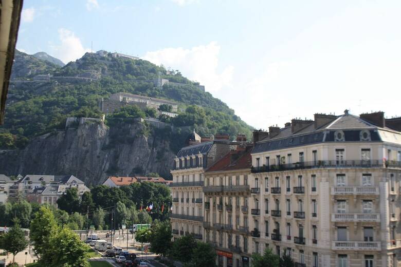Hotel Ibis Styles Grenoble Centre Gare