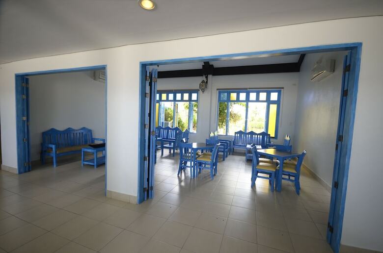 Hotel Microtel By Wyndham Puerto Princesa
