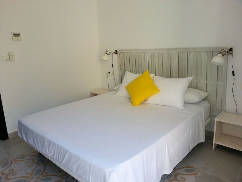 Hostal La Siesta Malaga Guesthouse