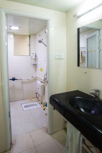 Youwo Capsule Hotel