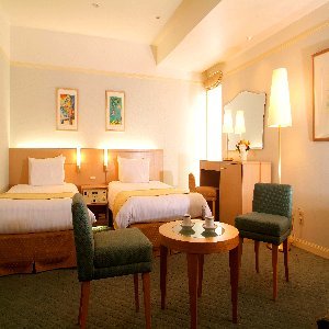 Hotel Phoenician Plaza