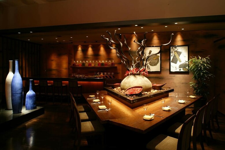 Keio Plaza Hotel