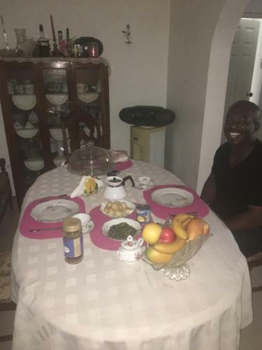 Hostal My Father's Works Jamaica