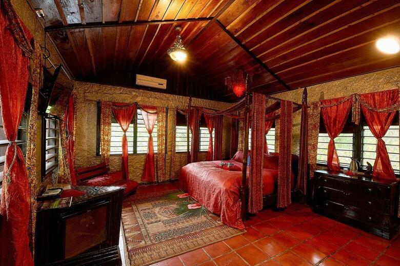 Hotel Maruba Resort & Jungle Spa