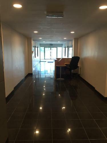 City Center Financial District Three Bedroom Duplex Apartment