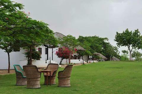 Hotel Kutch Safari Lodge