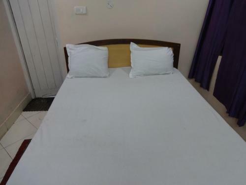 Ajatsatru Hotel