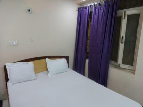 Ajatsatru Hotel