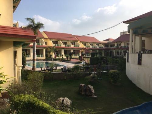 Hotel Shiva Oasis Resort