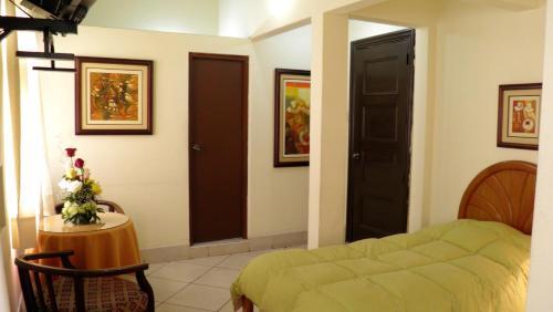 Hotel La Posada De Los C�ndores