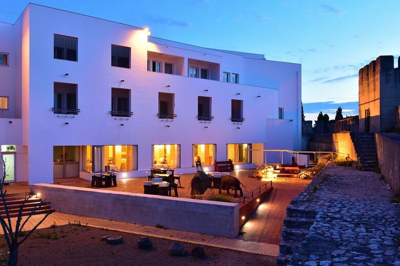 Hotel Pousada Alc�cer Do Sal - D.alfonso II