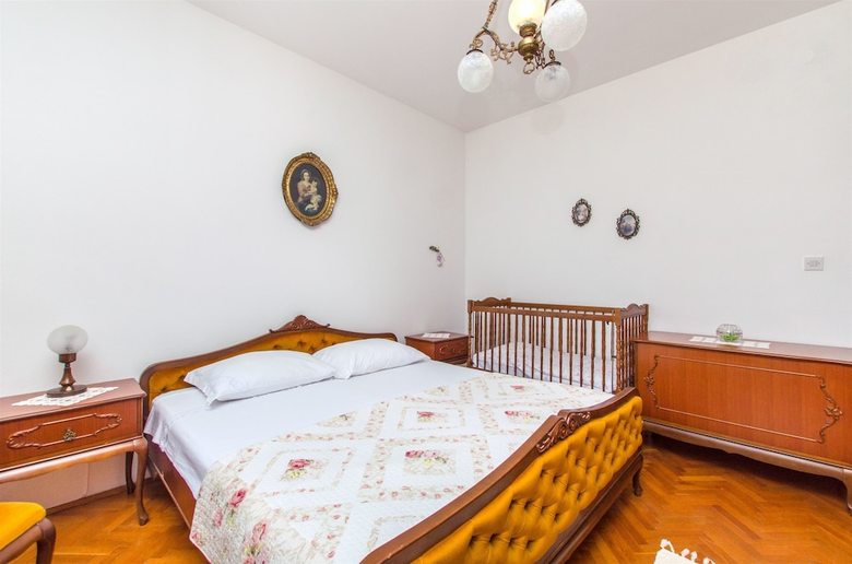 Apartments Jelka