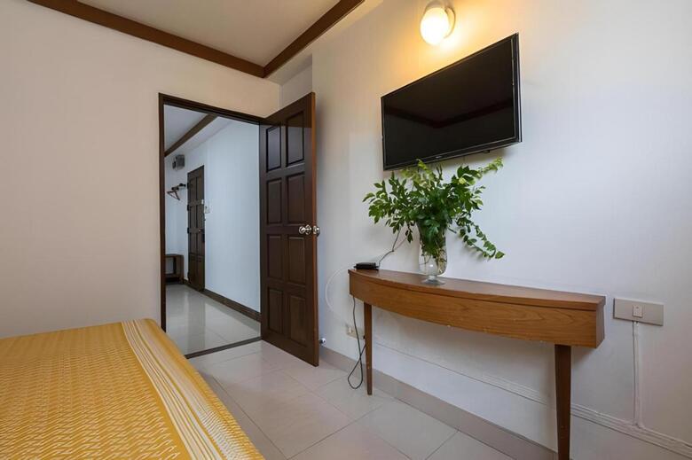 Howard Square Boutique Hotel