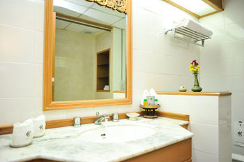 Hotel Rimkok Resort
