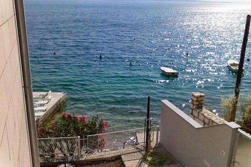 Apartments By The Sea Zavode (omis) - 1048