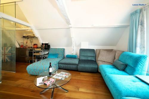 Luxury Apartments Delft V History Written