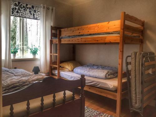 Albergue Lunedet Camping Caf� Restaurang Ab