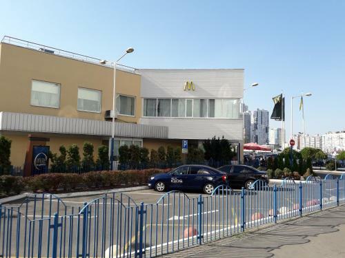 Near Airport Apartments