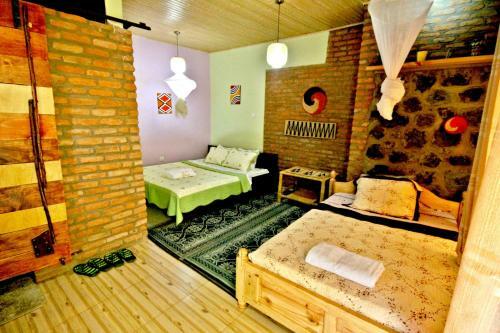 Hostal Yambi Guesthouse