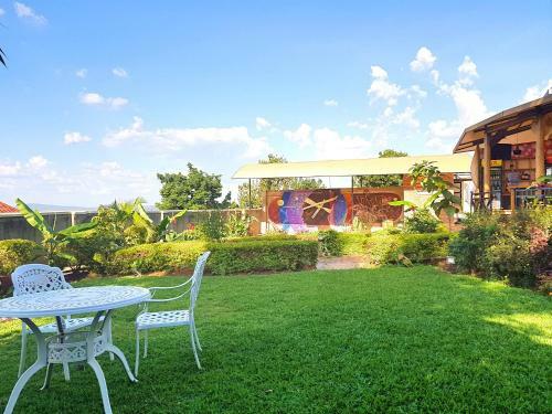 Hostal Yambi Guesthouse