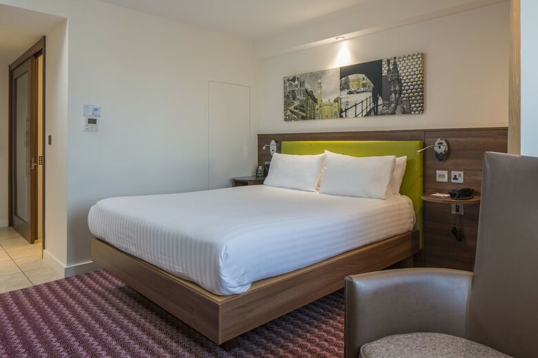 Hotel Hampton By Hilton Birmingham Broad Street