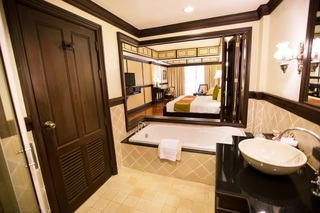 Hotel Wora Bura Resort & Spa