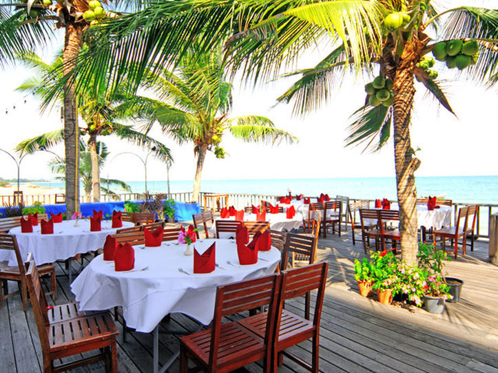 Hotel Phala Cliff Beach Resort
