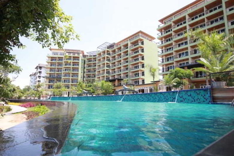 Hotel Phala Cliff Beach Resort