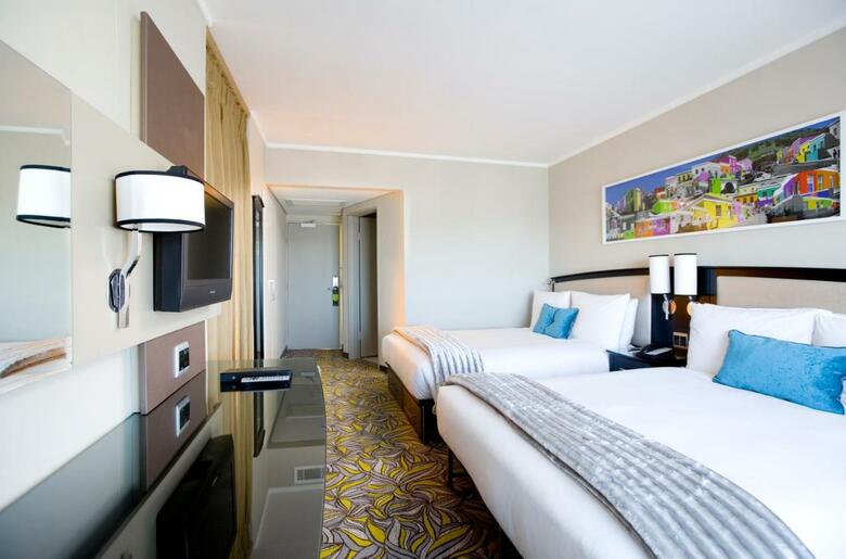 Hotel Southern Sun Waterfront