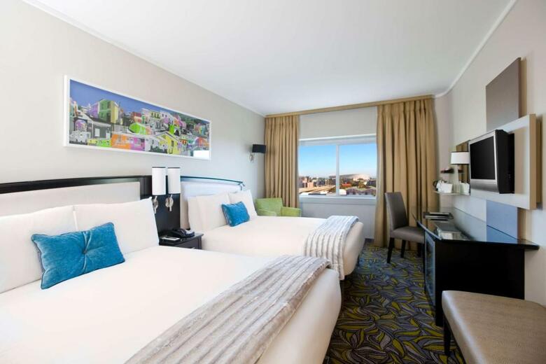 Hotel Southern Sun Waterfront