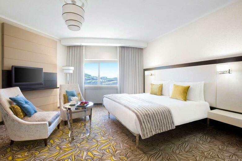 Hotel Southern Sun Waterfront
