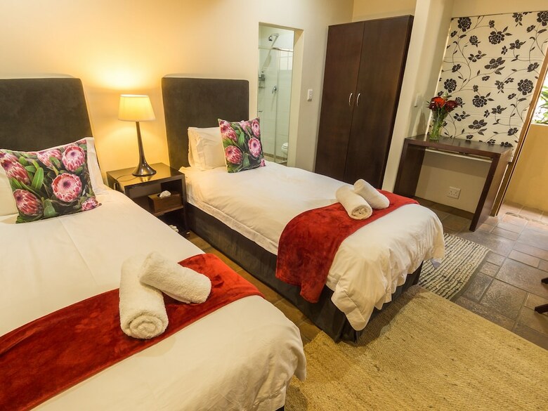 Hostal Mackaya Bella Guest House