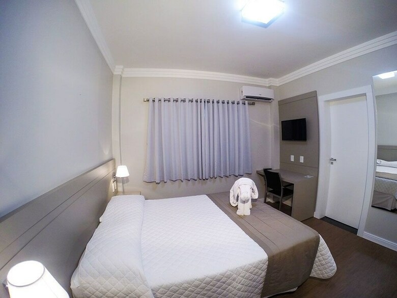 Seville Park Hotel