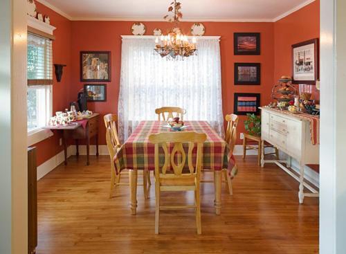 Hillcrest House Bed & Breakfast
