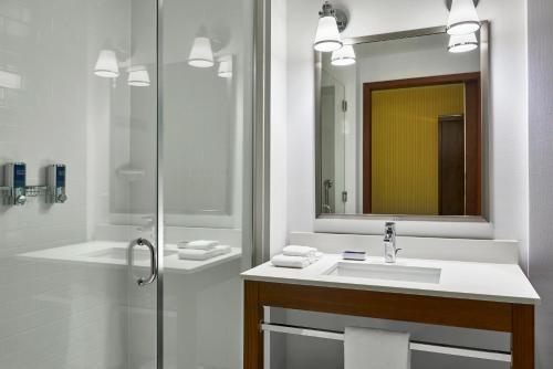 Hotel Four Points By Sheraton Fargo Medical Center